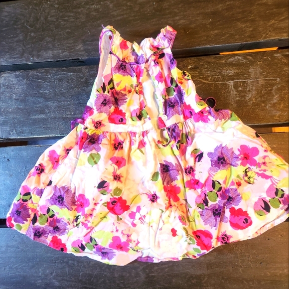 Infant dress - Picture 2 of 2